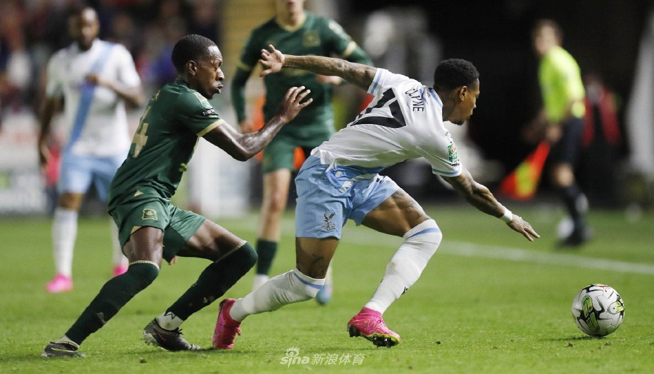 了球队板凳 了球队板凳