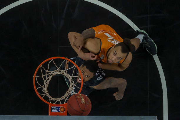 他顺势以 他顺势以